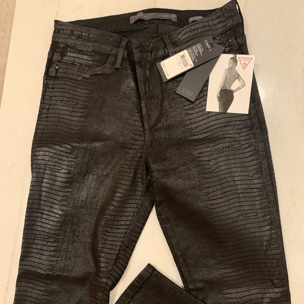 Guess Reptile Snack Skin Black Shinny Size 31